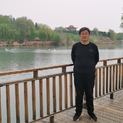 岸易通易岸的头像.